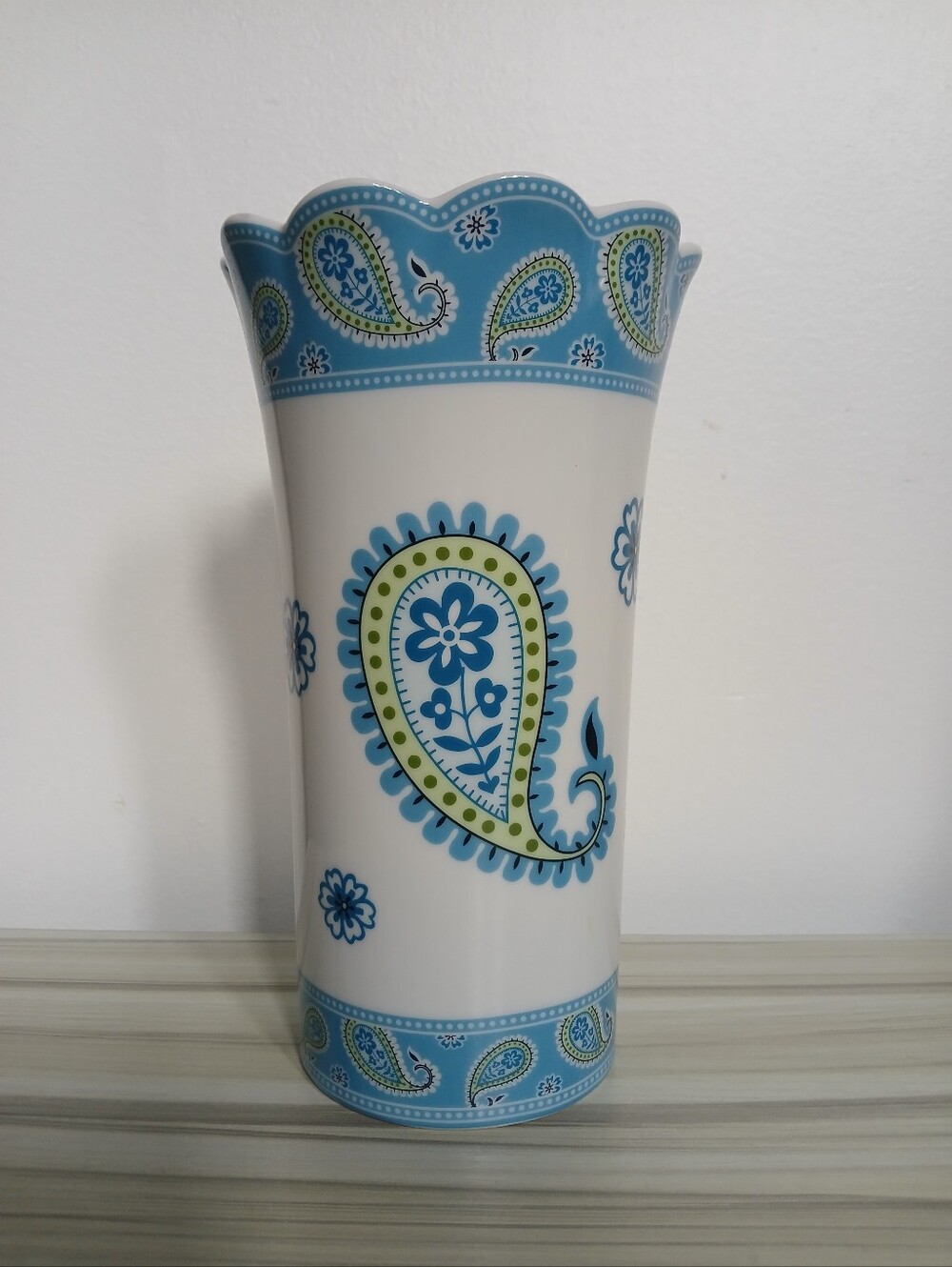 Vera Bradley Vase Bermuda Blue Paisley Andrea by Sadek NWT